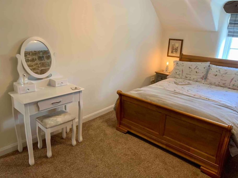 Gorgeous Cozy Cottage With A Heritage Feel, Walks, Pubs & Wood Burner Tideswell Kültér fotó