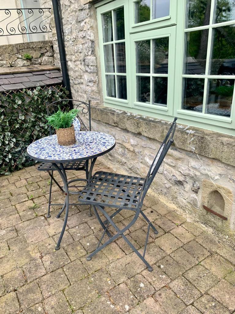 Gorgeous Cozy Cottage With A Heritage Feel, Walks, Pubs & Wood Burner Tideswell Kültér fotó